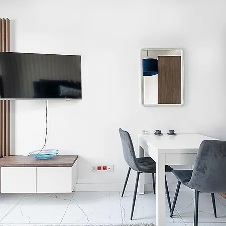 Rentplanet - Kasprzaka Warsaw