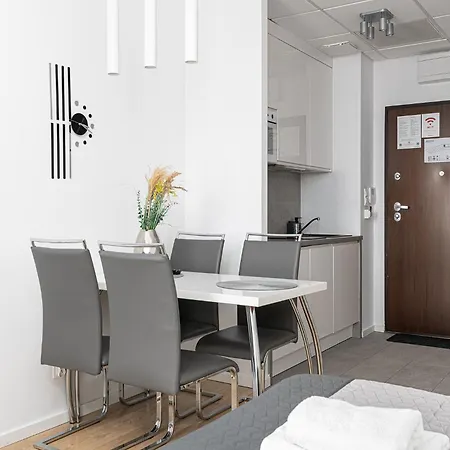Rentplanet - Kasprzaka Apartment *