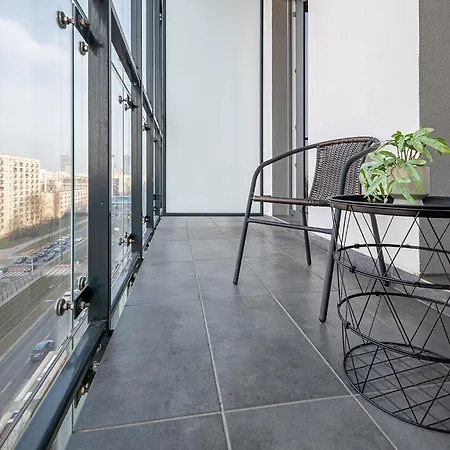 Rentplanet - Kasprzaka Warsaw