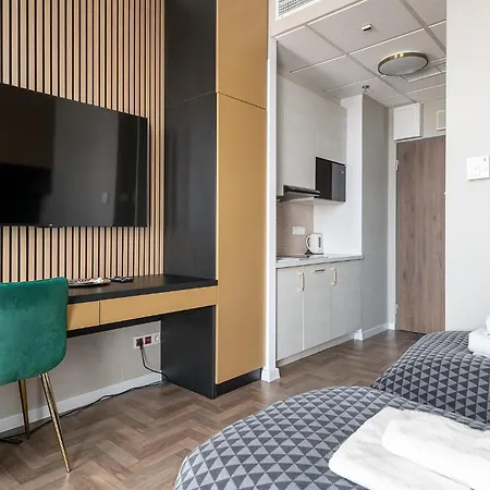 Rentplanet - Kasprzaka Apartment *